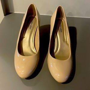 Comfort plus nude heels